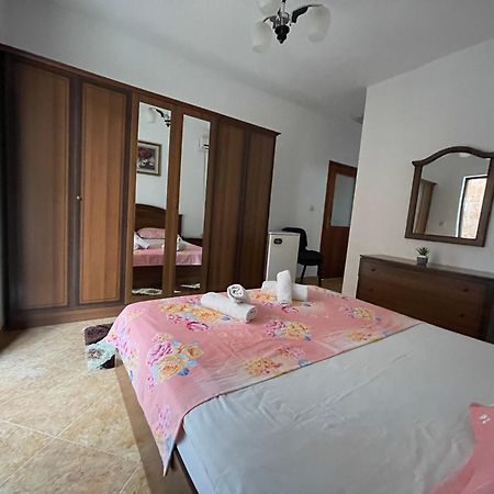 Days Inn Apartments Ulcinj Quarto foto